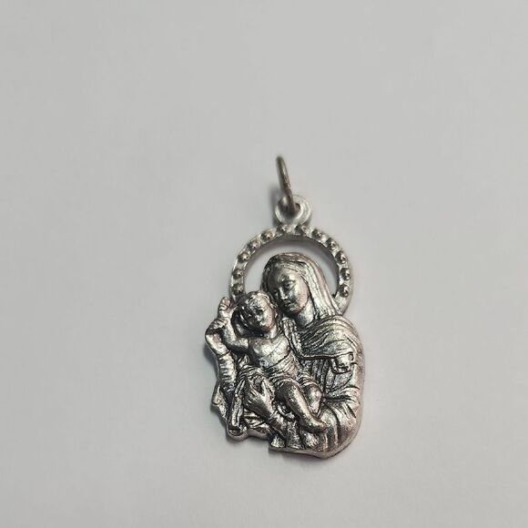 Silver Religious Pendant - Picture 1 of 3